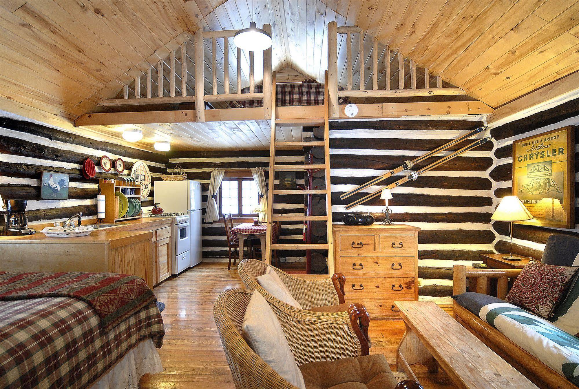 Pioneer Guest Cabins Крестед-Бьютт Экстерьер фото